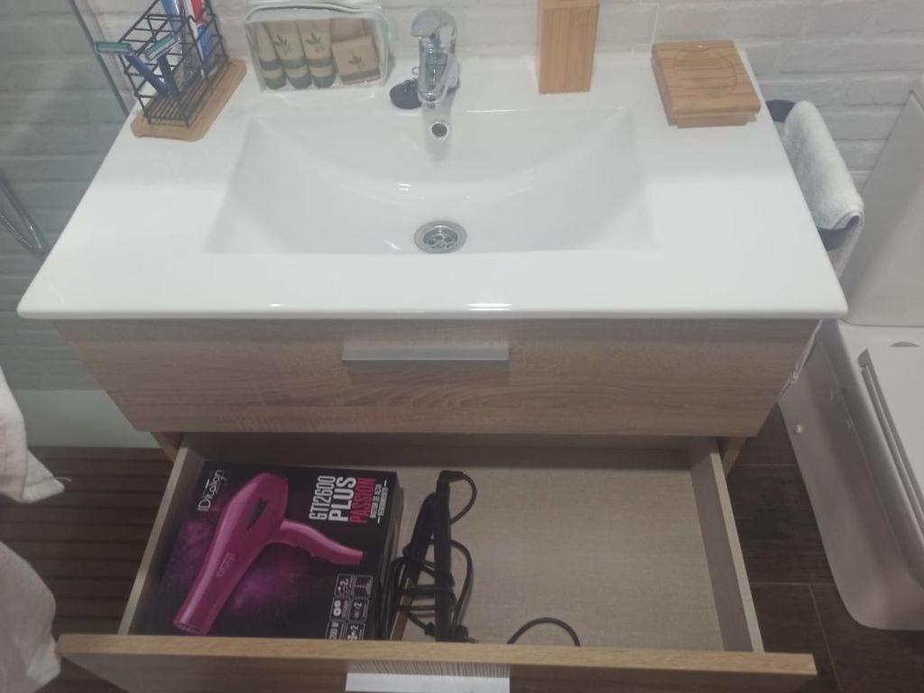 Fantastico Atico Con Terraza, Garaje, Wifi, Con Todo Para Playa, Piscina Y Casa Y No Facturar Maletas! El Portil Bagian luar foto