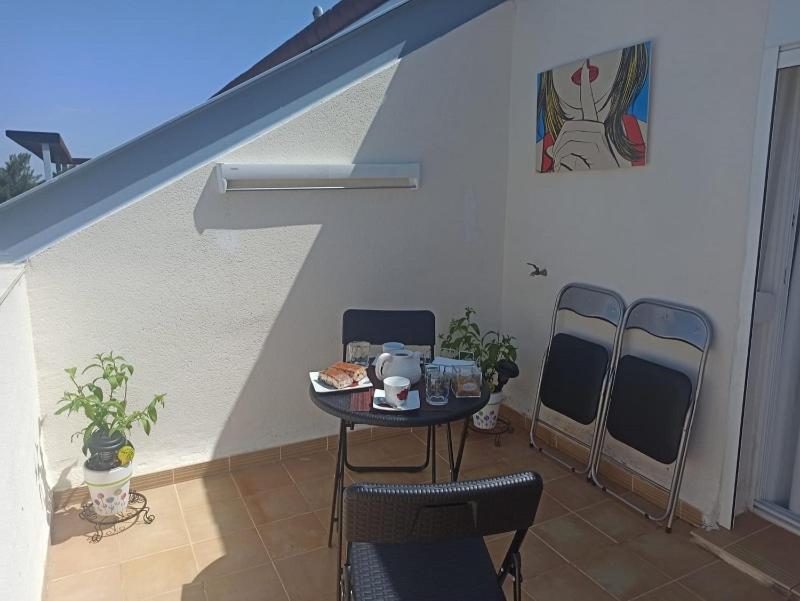 Fantastico Atico Con Terraza, Garaje, Wifi, Con Todo Para Playa, Piscina Y Casa Y No Facturar Maletas! El Portil Bagian luar foto
